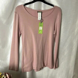 DOLCEZZA MONTREAL  L pink long sleeve sweater with boat round neck, super soft.